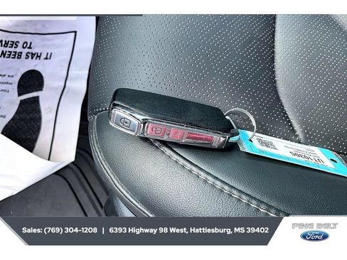 Used 2022 Kia Sorento S w/ Panoramic Sunroof Package FWD image 9
