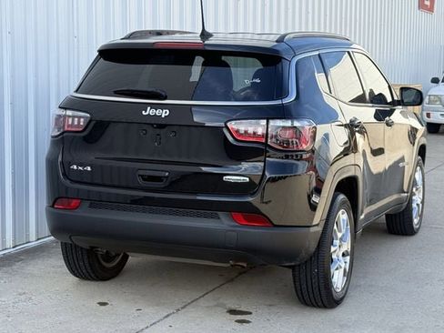 Used 2023 Jeep Compass Latitude AWD/4WD image 4