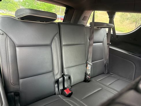 Used 2025 GMC Yukon XL Elevation AWD/4WD image 29
