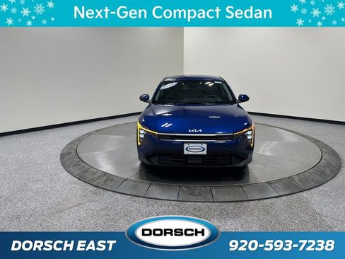 New 2026 Kia K4 LXS image 2