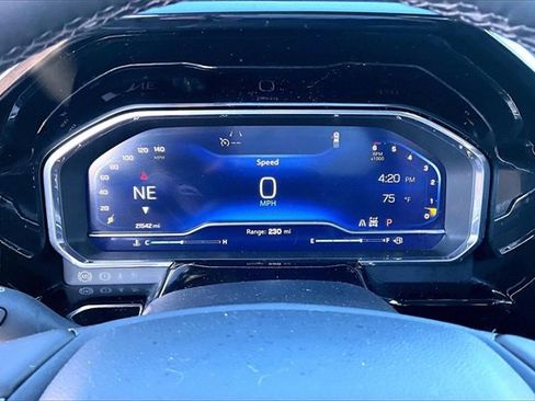 Used 2024 Chevrolet Silverado 1500 LT Trail Boss w/ Convenience Package II image 14