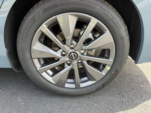 New 2026 Nissan Sentra SL w/ Floor Mat Package FWD image 11