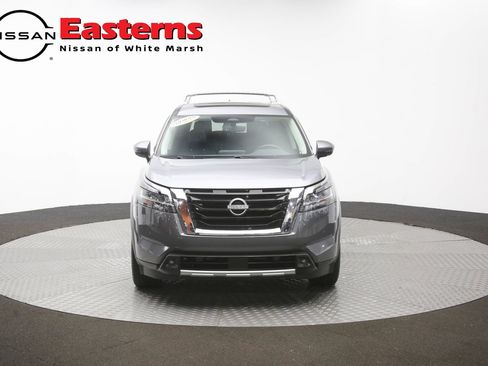 Used 2024 Nissan Pathfinder SL AWD/4WD image 52