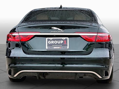 Used 2024 Jaguar XF R-Dynamic SE AWD/4WD image 5