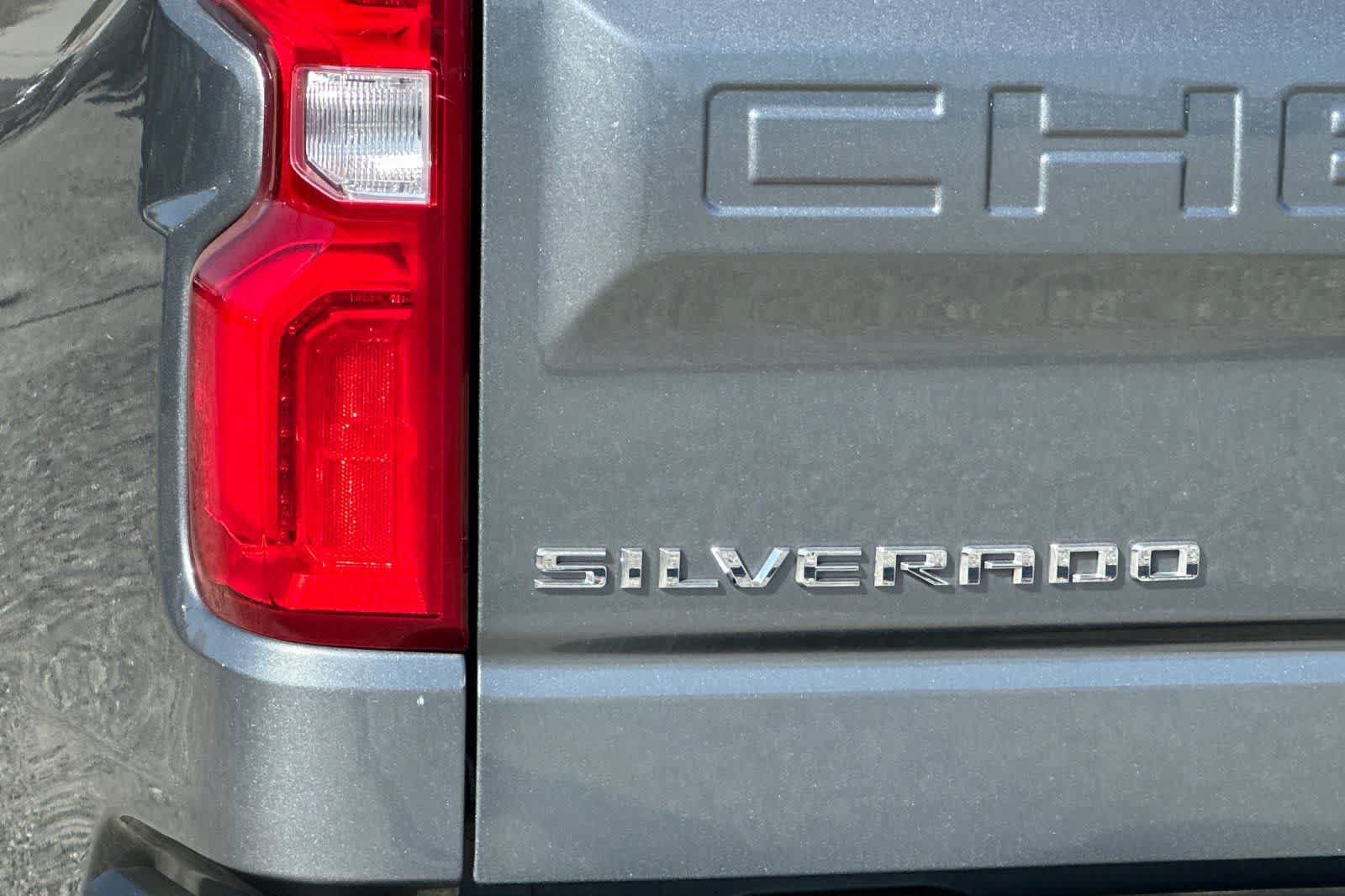Used 2019 Chevrolet Silverado 1500 RST w/ All-Star Edition AWD/4WD image 35