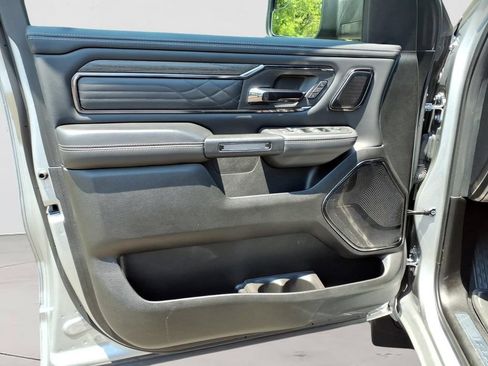 Used 2025 RAM 1500 Limited AWD/4WD image 19