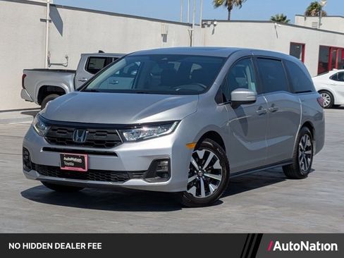 Used 2025 Honda Odyssey EX-L image 1