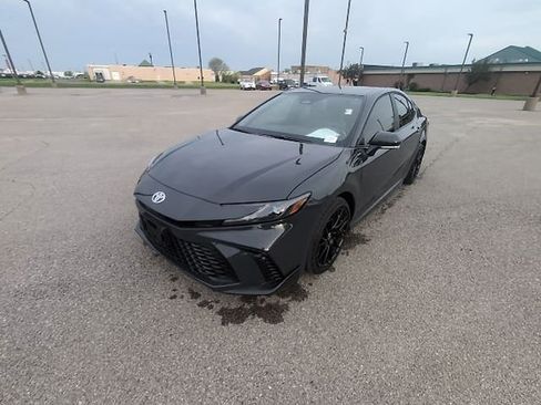 Used 2026 Toyota Camry SE w/ Convenience Package image 16