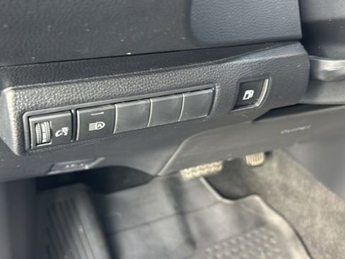 Used 2024 Toyota Corolla LE image 15