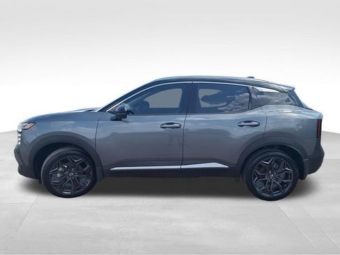 Certified 2025 Nissan Kicks SR w/ Illumination Package FWD image 5