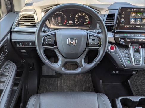 Certified 2025 Honda Odyssey EX-L image 8