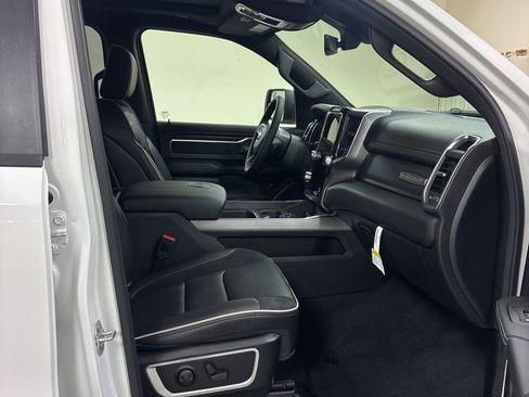 New 2026 RAM 1500 Laramie AWD/4WD image 28
