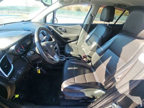 Used 2020 Chevrolet Trax Premier image 10