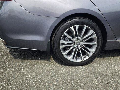 Used 2015 Hyundai Genesis 3.8 RWD image 11