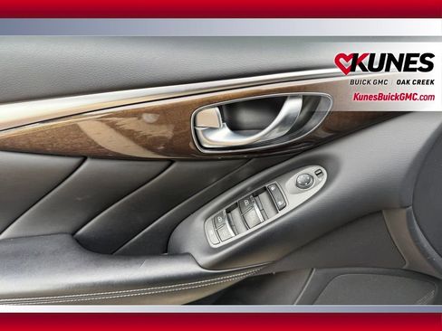 Used 2018 INFINITI Q50 Luxe w/ Essential Package (3.0T Luxe) AWD/4WD image 6