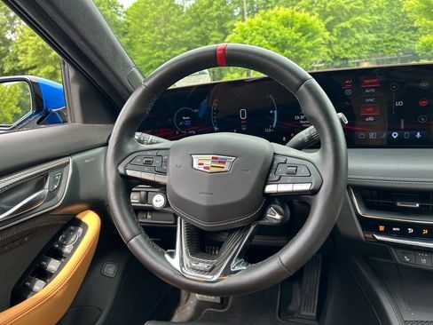 Used 2025 Cadillac CT5 V Blackwing w/ Parking Package RWD image 25