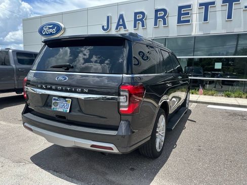Used 2024 Ford Expedition Limited RWD image 12