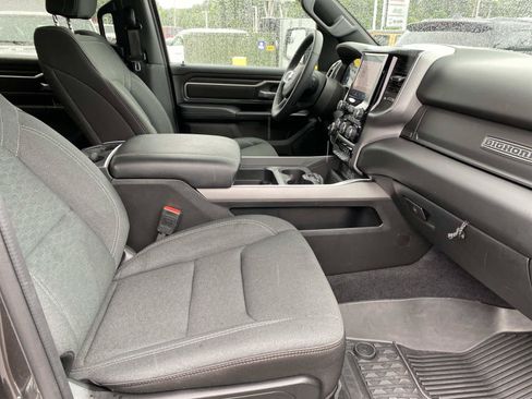 Used 2025 RAM 1500 Big Horn AWD/4WD image 24