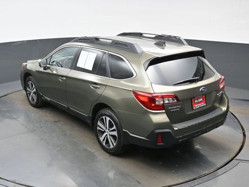 Used 2018 Subaru Outback 3.6R Limited image 41