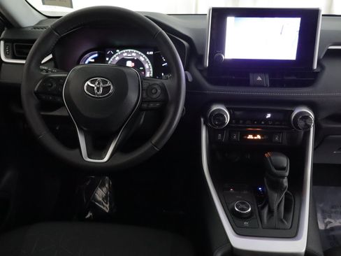 Used 2025 Toyota RAV4 XLE w/ Convenience Package AWD/4WD image 2