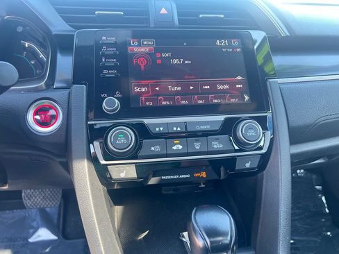 Certified 2021 Honda Civic EX image 18