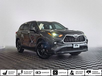 Used 2024 Toyota Highlander XLE