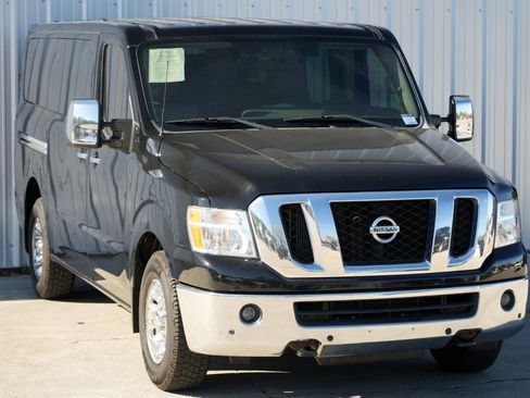 Used 2018 Nissan NV 3500 SL image 48