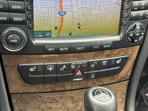 Used 2007 Mercedes-Benz E 350 Sedan image 25