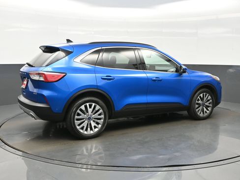 Used 2020 Ford Escape Titanium AWD/4WD image 6