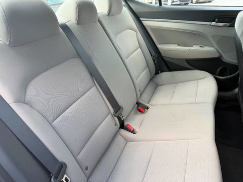 Used 2019 Hyundai Elantra SEL image 35