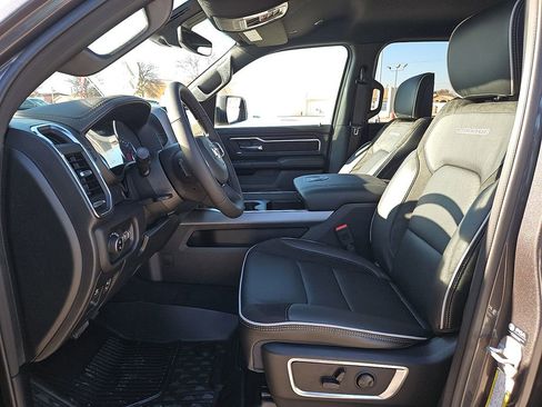 New 2026 RAM 1500 Laramie AWD/4WD image 15