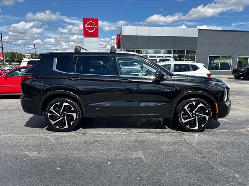 Used 2022 Mitsubishi Outlander SEL AWD/4WD image 2