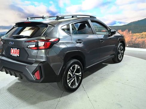 Used 2025 Subaru Crosstrek 2.0i Premium image 9