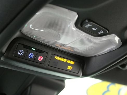 Used 2023 Chevrolet TrailBlazer RS AWD/4WD image 23