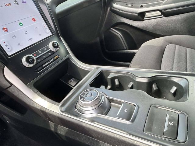 Certified 2024 Ford Edge SE w/ Black Appearance Package AWD/4WD image 17