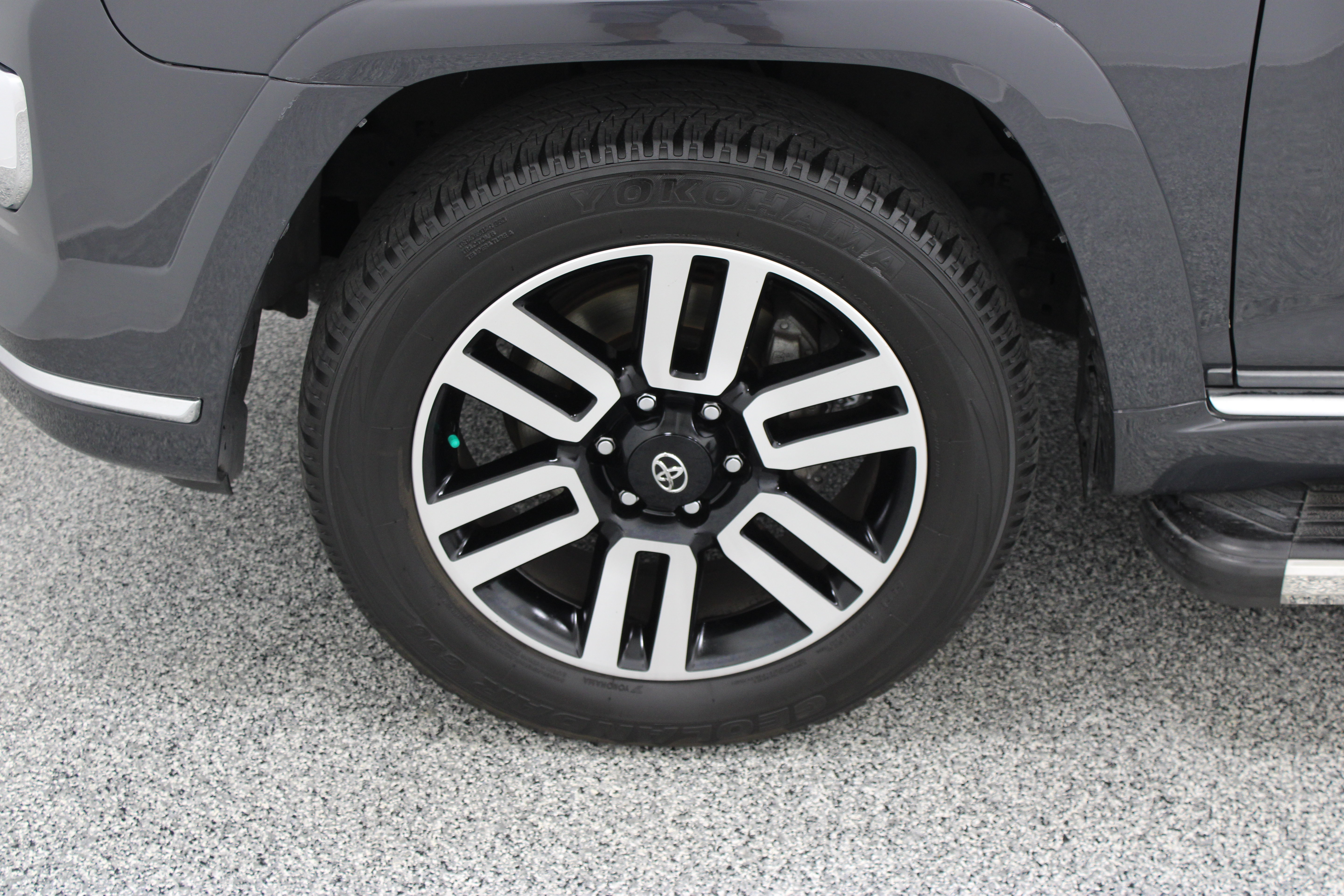 Used 2024 Toyota 4Runner Limited AWD/4WD image 11