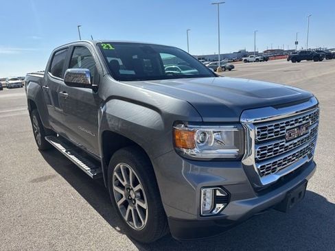 Used 2021 GMC Canyon Denali image 4