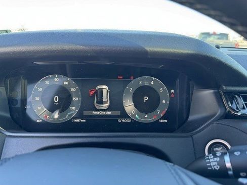 Used 2025 Land Rover Range Rover Velar Dynamic SE image 13