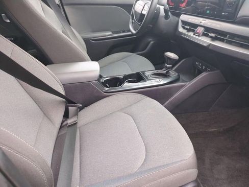 Used 2025 Kia K4 FWD image 25
