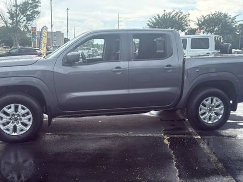 Used 2023 Nissan Frontier SV w/ Tow Package AWD/4WD image 4