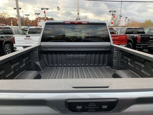 New 2026 GMC Sierra 2500 SLE image 26