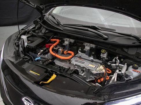 Used 2024 Nissan Ariya FWD image 29