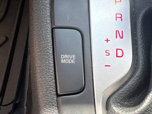 Used 2023 Kia Forte LXS w/ LXS Technology Package FWD image 17