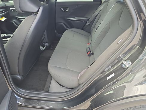 New 2026 Kia K4 LXS image 15