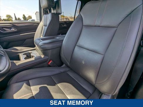 Used 2024 Chevrolet Suburban RST w/ Luxury Package AWD/4WD image 20