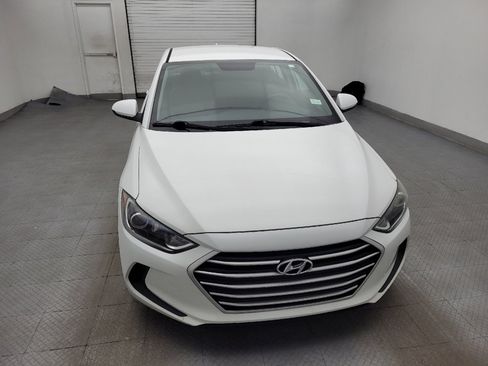 Used 2017 Hyundai Elantra SE image 14
