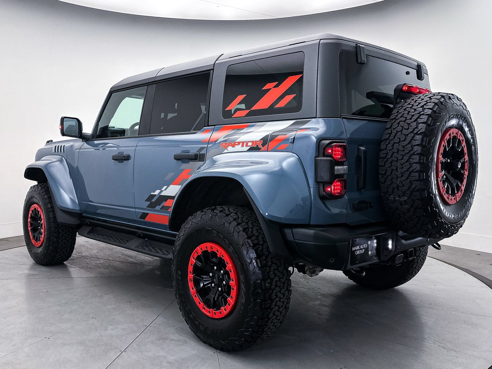 Used 2024 Ford Bronco Raptor AWD/4WD image 33