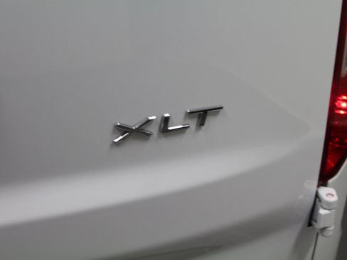 Used 2019 Ford Transit Connect XLT image 29