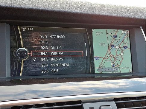 Used 2012 BMW 550i Gran Turismo xDrive image 15