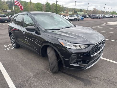 Used 2026 Ford Escape ST-Line image 2